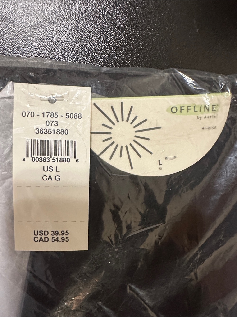 Aerie Black leggings Hi-Rise 'OFFLINE' 3/4 Crop - Picture 2 of 3